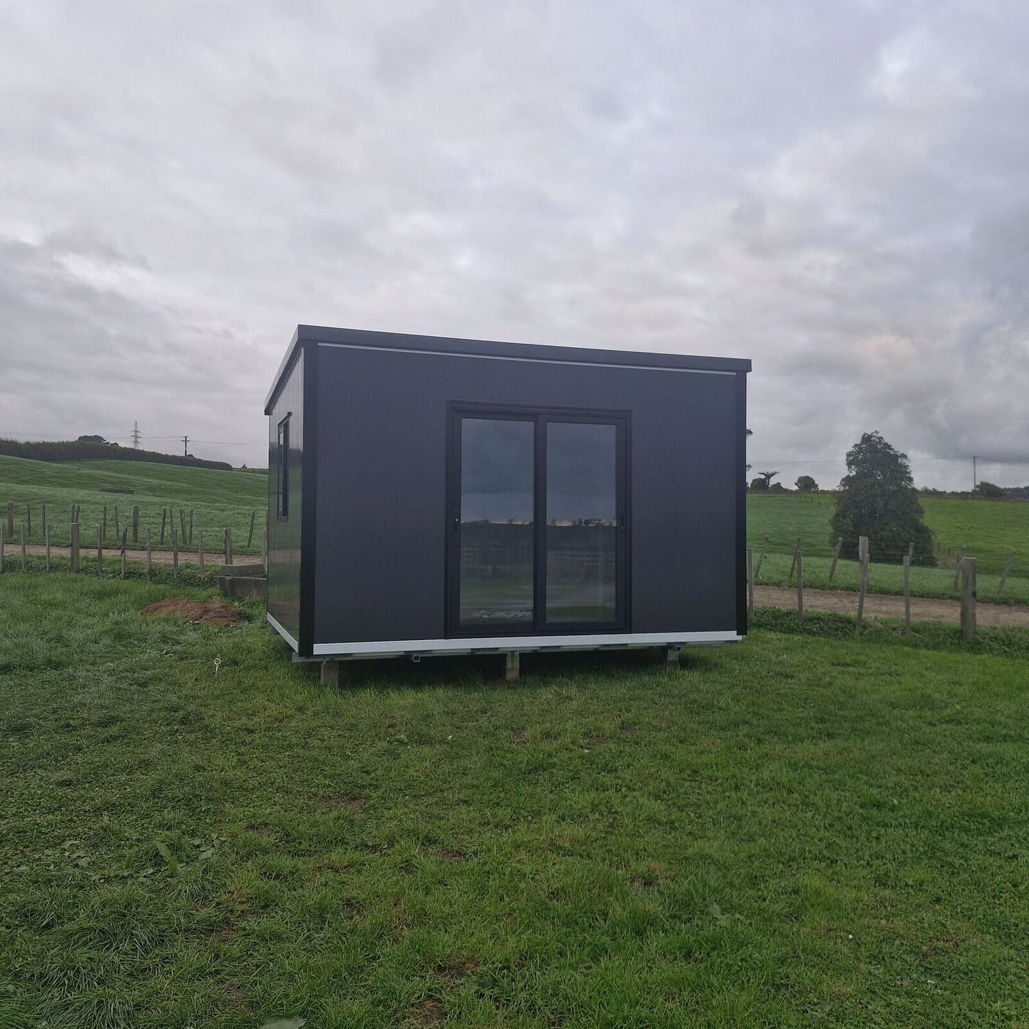 Tiny homes & smoko huts